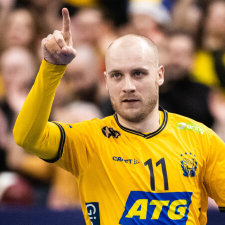 11 Daniel Pettersson