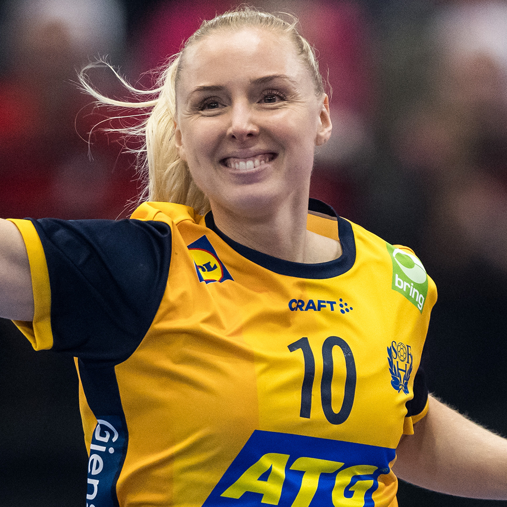 10 Mathilda Lundström