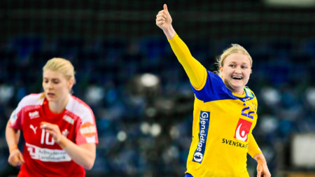 Sverige till semifinal efter seger mot Danmark