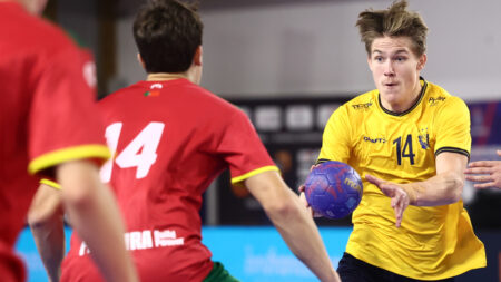 Tio debutanter när U18 åker till Spanien