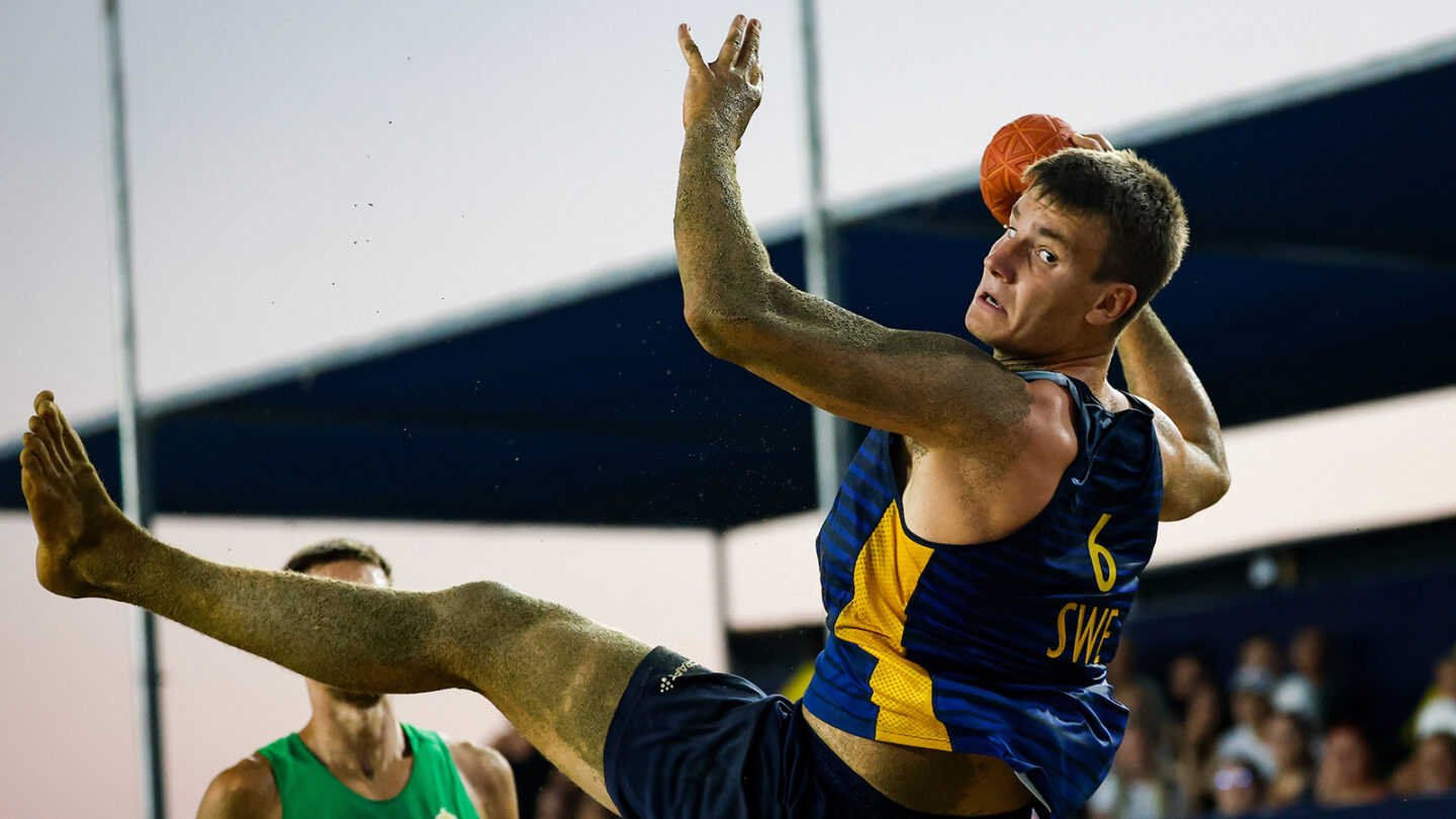 Beachherrarna ställs mot Danmark