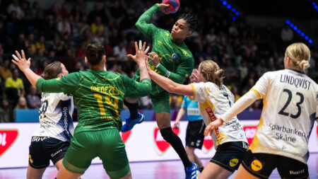 Damerna tar emot Brasilien i oktober